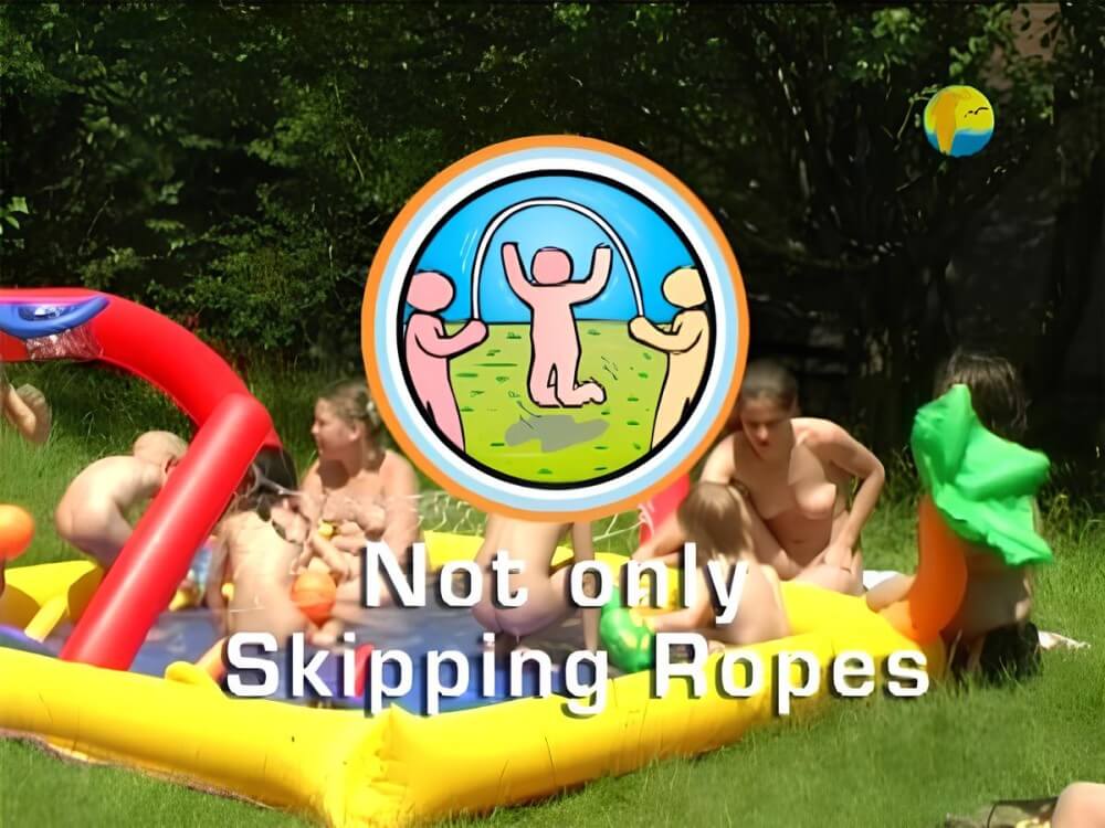 Naturist Freedom: Not only Skipping Ropes - Nudity is an expression of natural beauty
