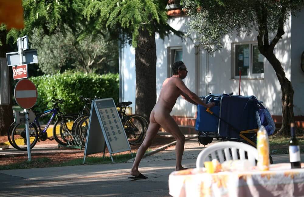 Park Side Street Pass-Bys photos - Nudism promotes mental well-being