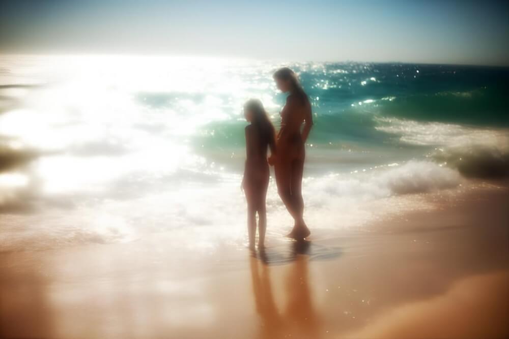 Naturism culture in Western countries new photos - Nature is the best home for a naturist