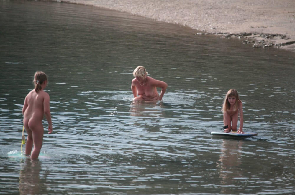 Naturism photo gallery # 14 - The practice of naturism promotes inner harmony and peace