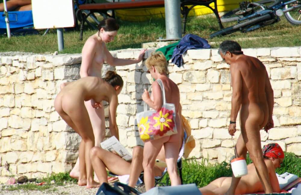 Nude Duet Girls Rail Climb Photo Set - The Foundations of Naturist Philosophy and the Ethical Principles of the Community