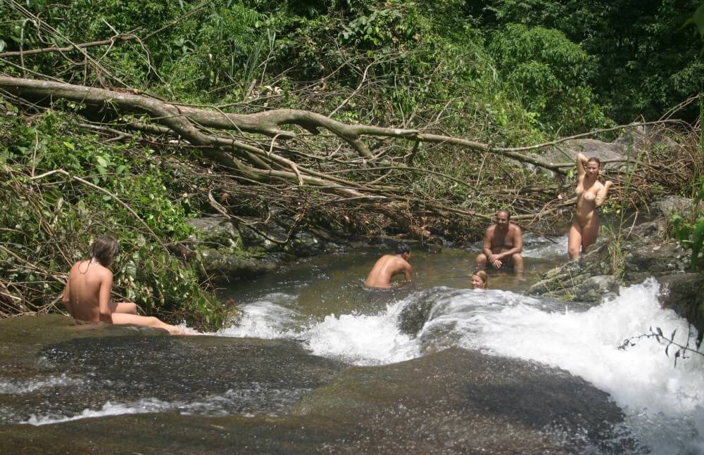 Brazilian Top of the Rivers photos - Through naturism, people seek the opportunity to feel free and in harmony