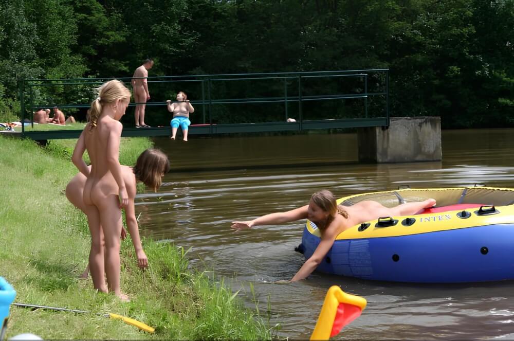 Naked Body gallery - Not being afraid of nudity is the path to inner freedom and harmony
