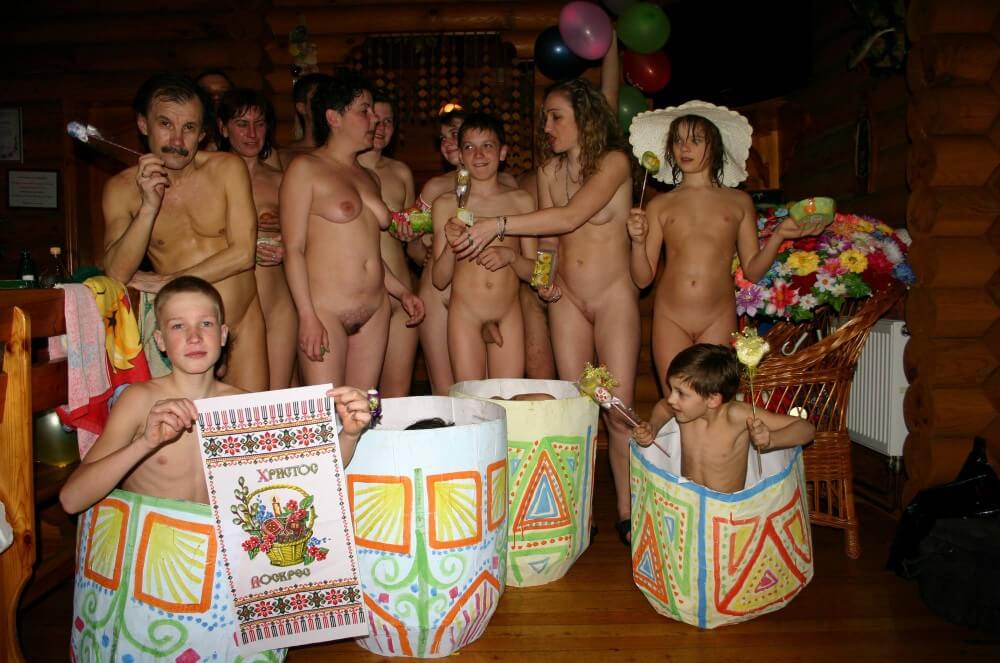 Easter Group Memories pics - Naturism as a way to connect with nature and achieve inner harmony