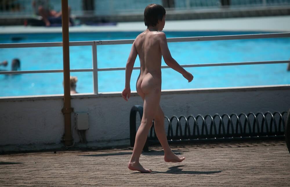 Grassy Patio Nature Hike - This is how naturism culture manifests itself