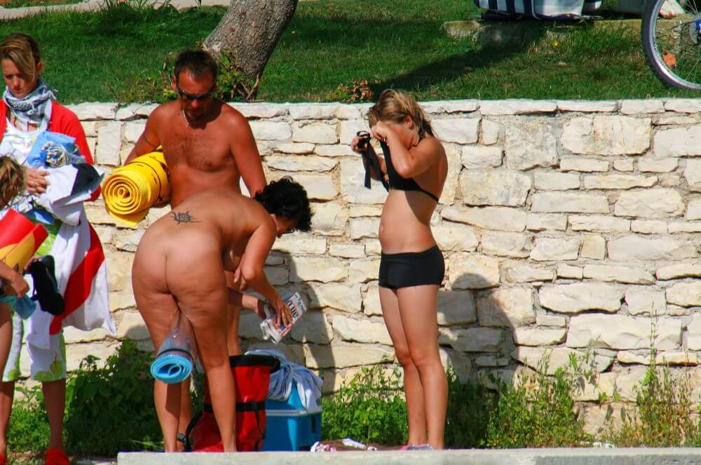 Ula FKK Sisters Day photo gallery - The culture of the free body
