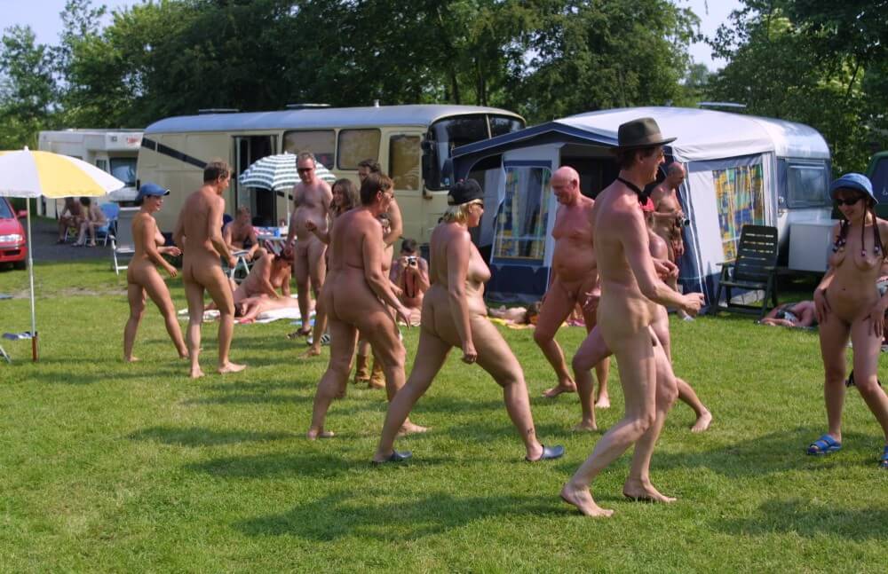 Holland Green Relaxations photos - Nudity should be natural