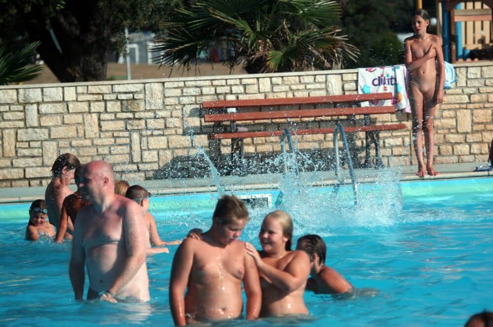 Naturist Pool Girls Profile pics - Naturism and nudism are a philosophy of respect