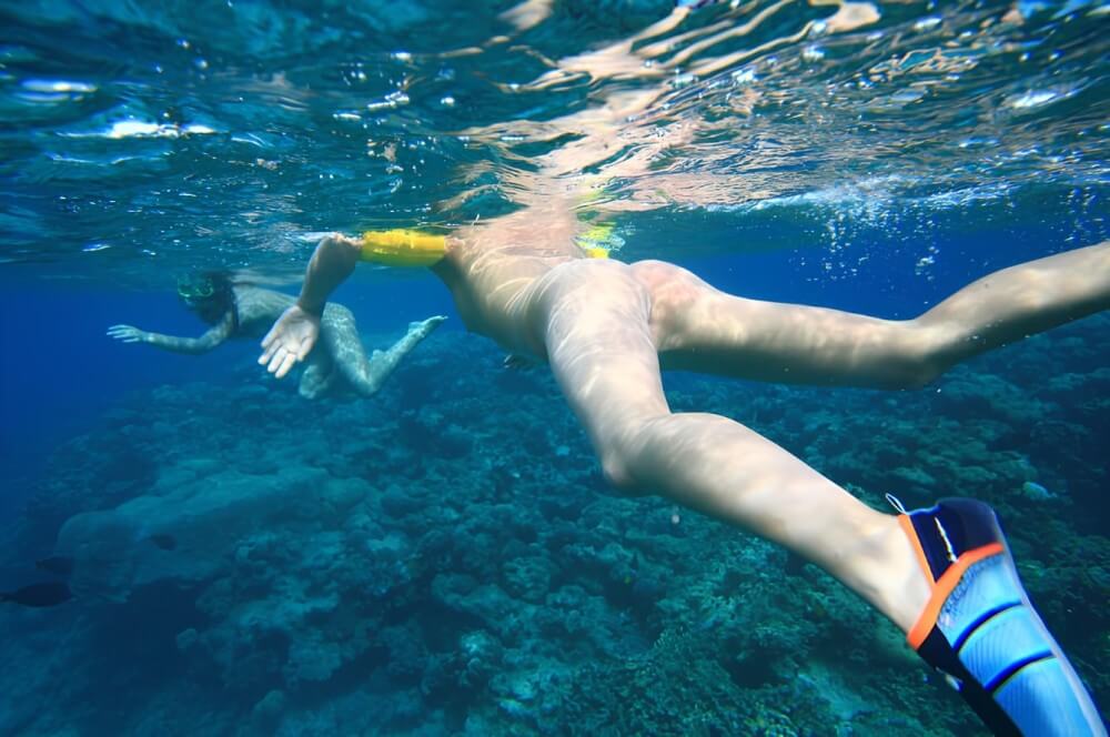 Nudism on the Red Sea photo gallery - For naturists, nudity is part of natural existence