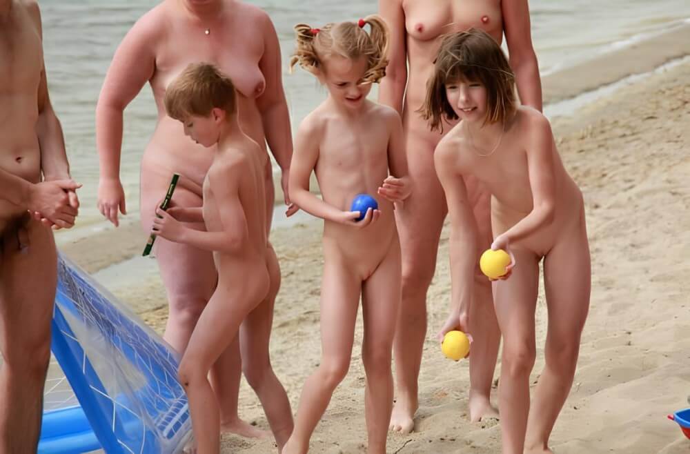 Lezero family games big gallery - The idea of freedom and self-acceptance, as embodied by Adam and Eve, is important