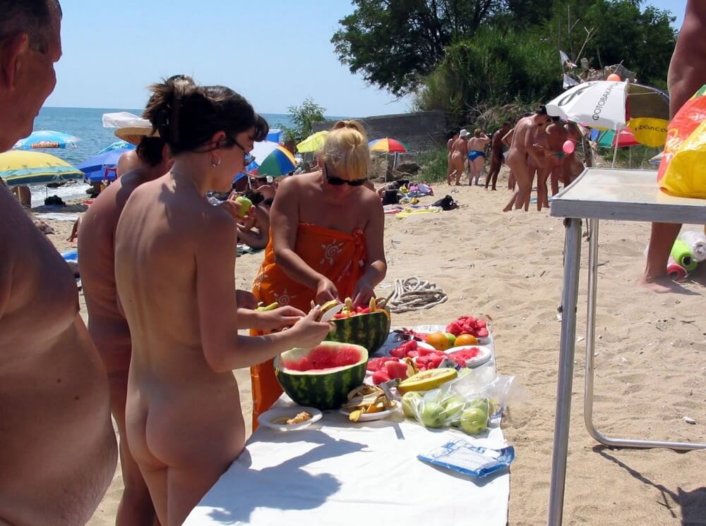 Bulgarian Nude Day Preps pics - Freedom of choice allows one to be oneself and to be a naturist