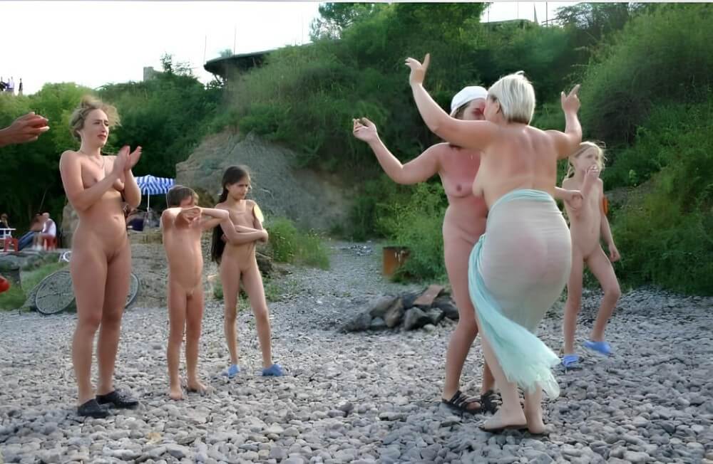 Dances on a beach pics - Ideological Supporters of the Movement