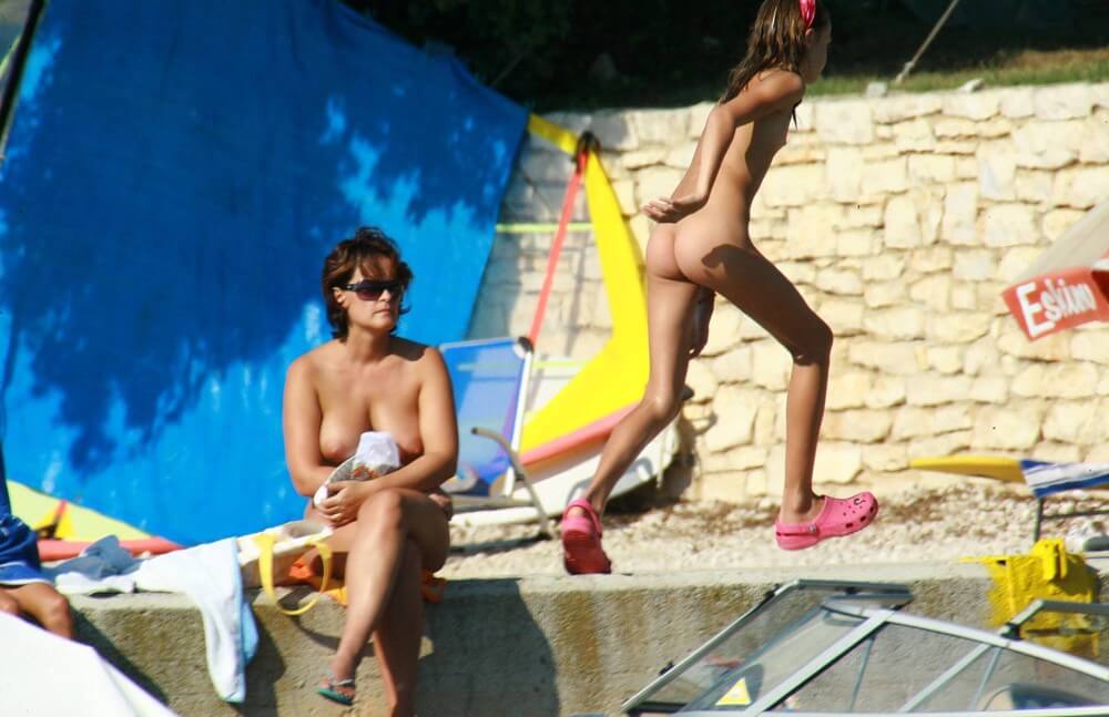 Bright Day Sun Tanning pics - Nudity helps one better understand oneself and the surrounding world