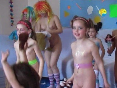 Naturism Freedom: Disco - What the concept of naturist recreation entails and its benefits