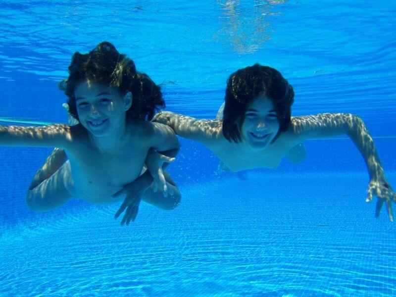Nudism Shoot Observation photos - Naturalness requires openness