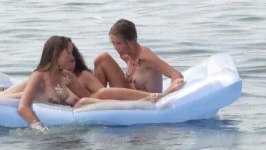 Body Art Nudist Beach 2 video Full HD - Freedom from clothing is an integral part of naturism