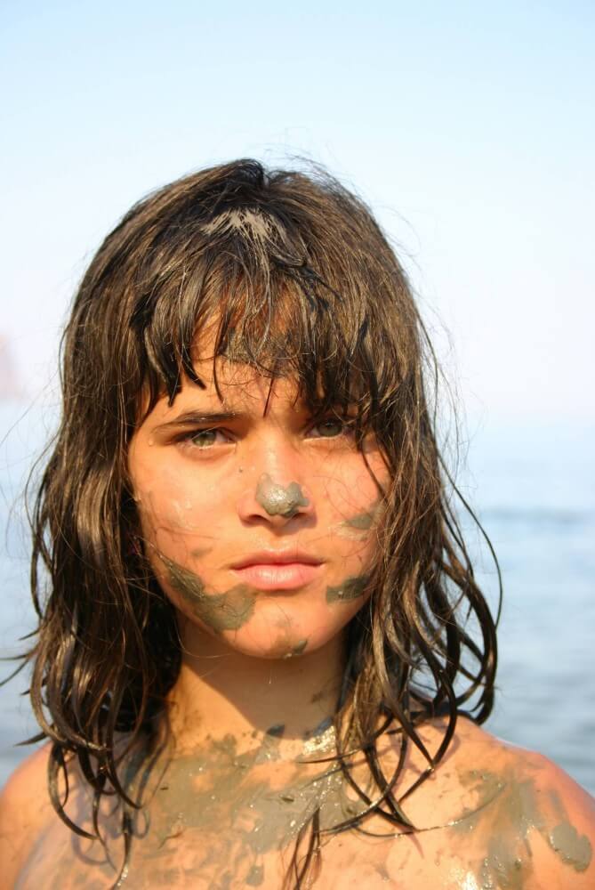 Courageous Naturist Girl pics - The practice of naturism fosters inner harmony