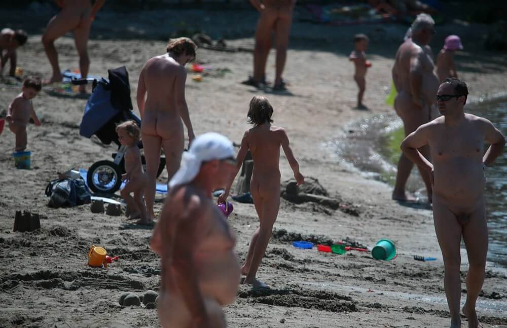Jr Coastal Beach Paradise pics - Admission Permitted Only in the Nude