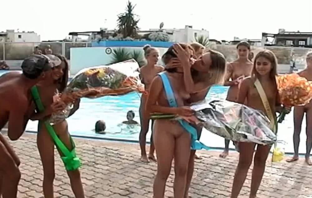 Nudist girls beauty contest video France - Sunat Natplus HD - Naturalness and freedom go hand in hand with naturism