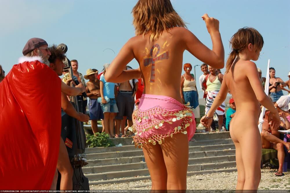 Colorful Carnival Dancing photos - Naturism and nudism value openness and sincerity