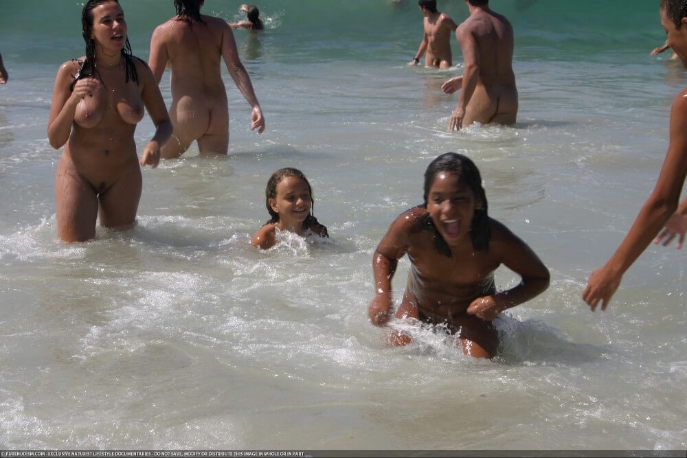 Brazil naturism photo set 4 - Nudism and naturism help break down stereotypes