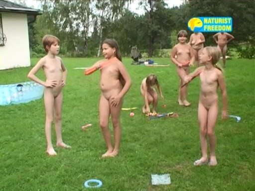 Naturist Freedom: Green Mountain - Nudity fosters the development of trust and sincere relationships